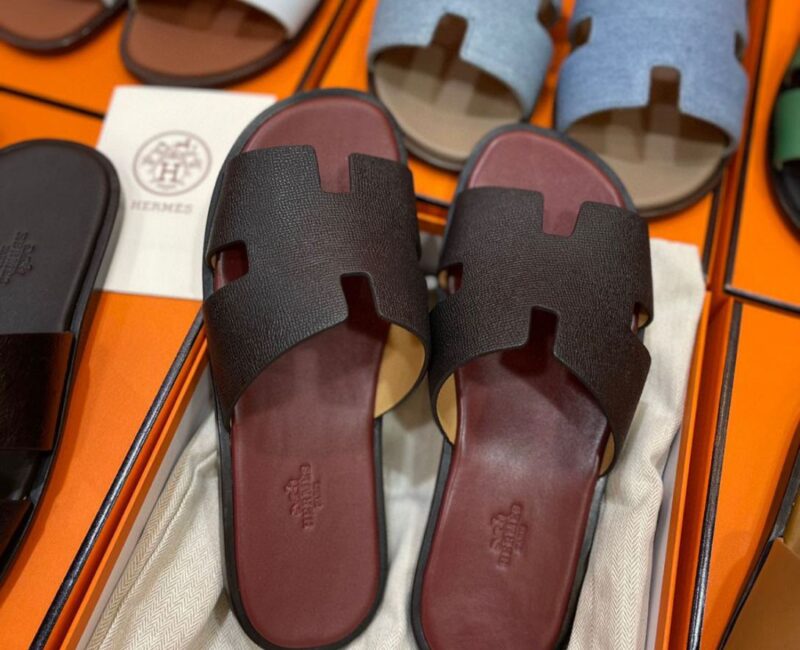 Dép Hermes Izmir Da Epsom (Sần) Nâu đế Đỏ Mận