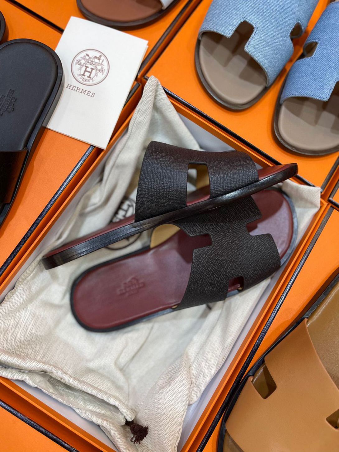 Dép Hermes Izmir Da Epsom (Sần) Nâu đế Đỏ Mận