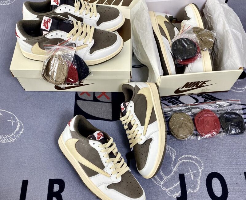 Giày Nike Air Jordan 1 Low Travis Scott ‘Reverse Mocha’ Rep 1:1