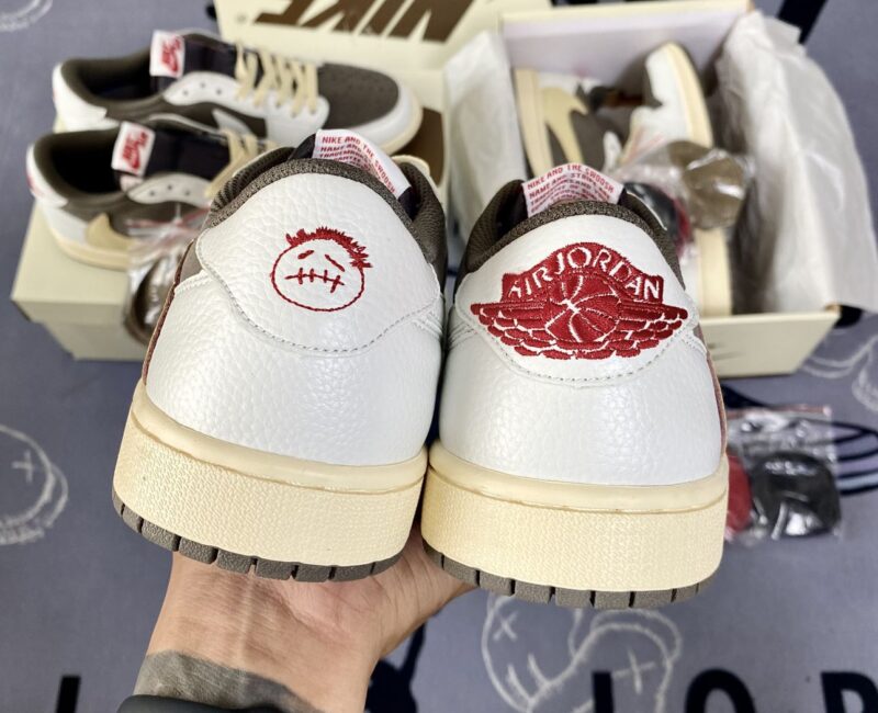 Giày Nike Air Jordan 1 Low Travis Scott ‘Reverse Mocha’ Rep 1:1