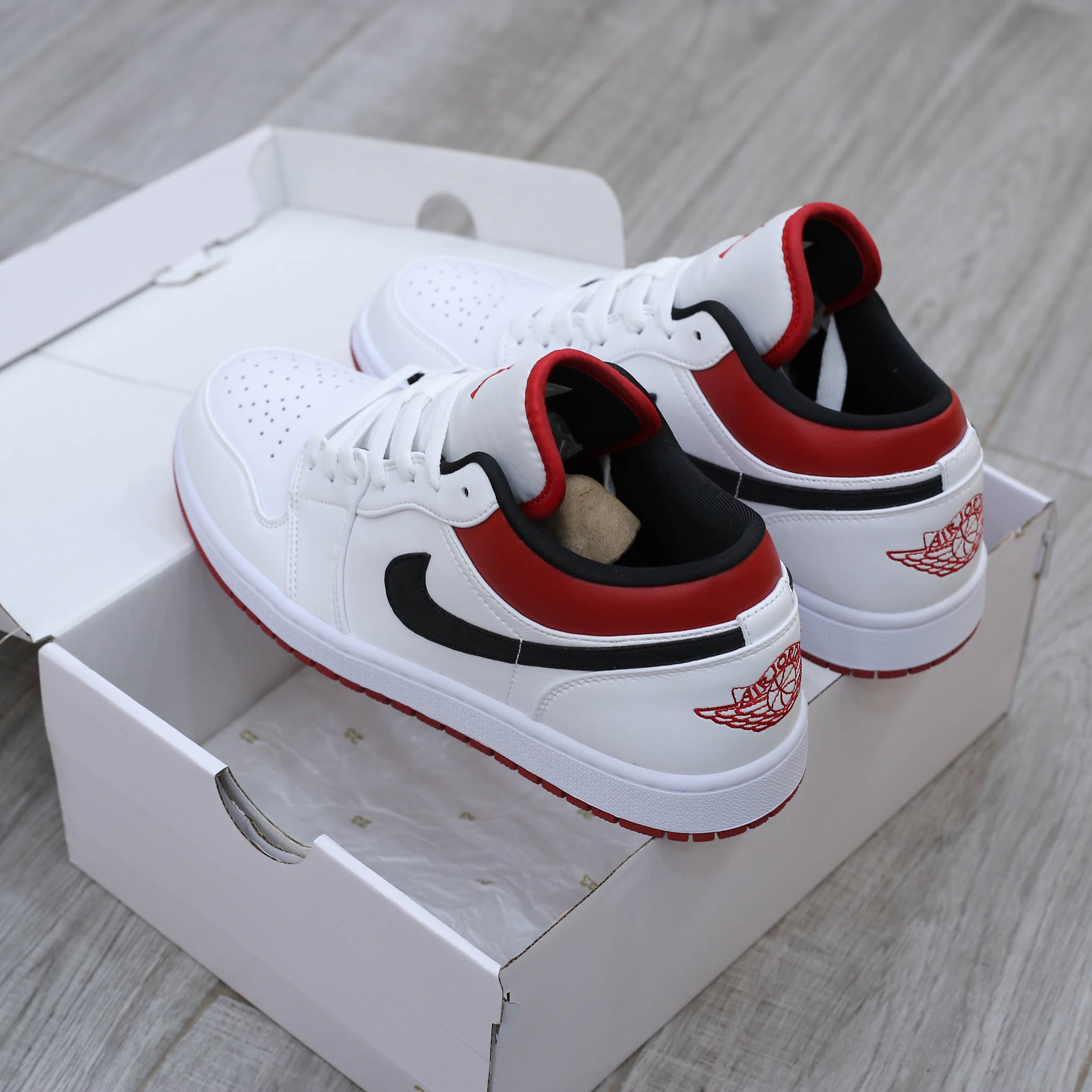 Giày Nike Air Jordan 1 Low 'White Gym Red'