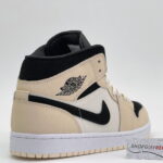 Giày Nike Air Jordan 1 Mid 'Barely Orange'