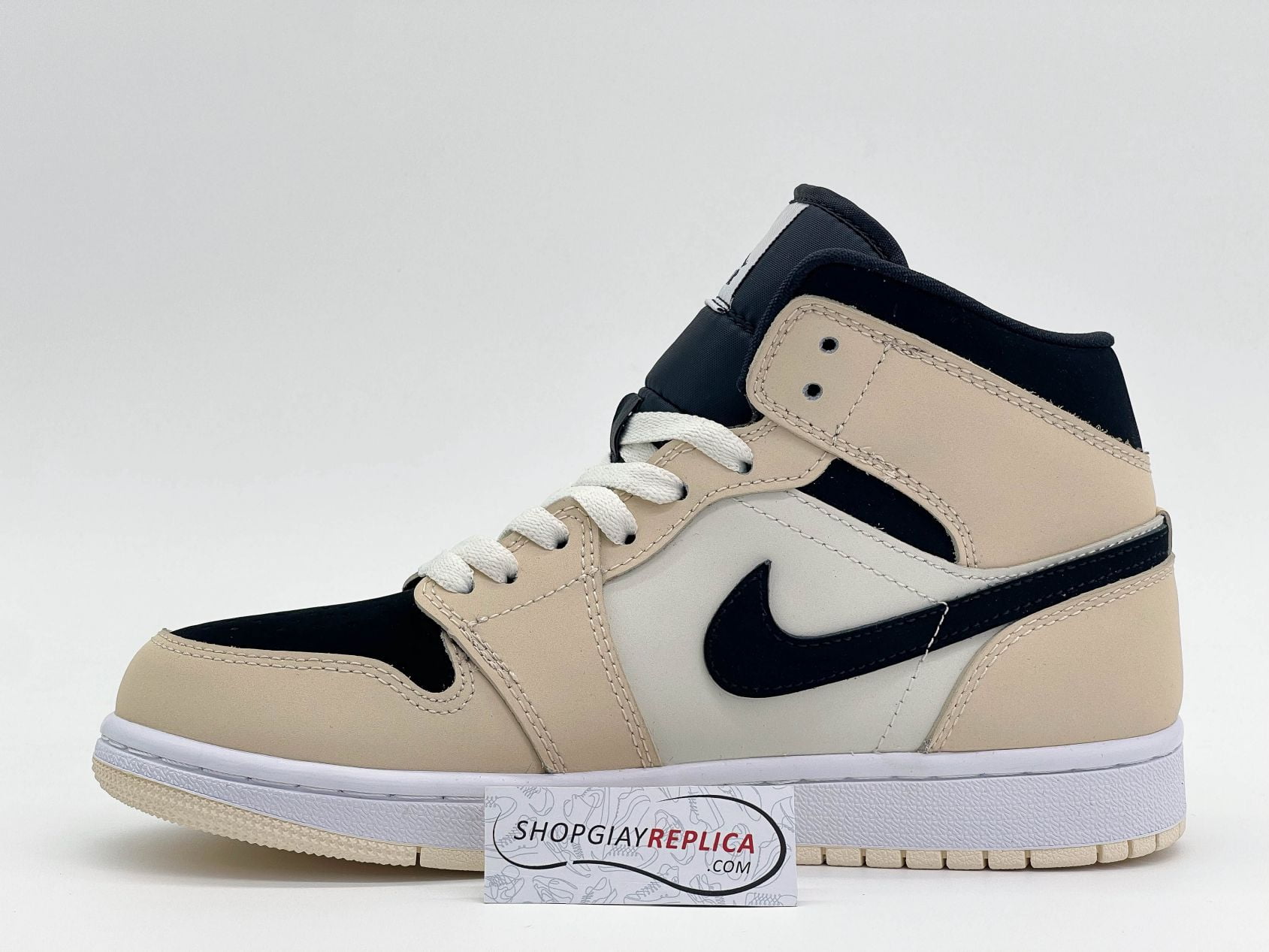 Giày Nike Air Jordan 1 Mid 'Barely Orange'