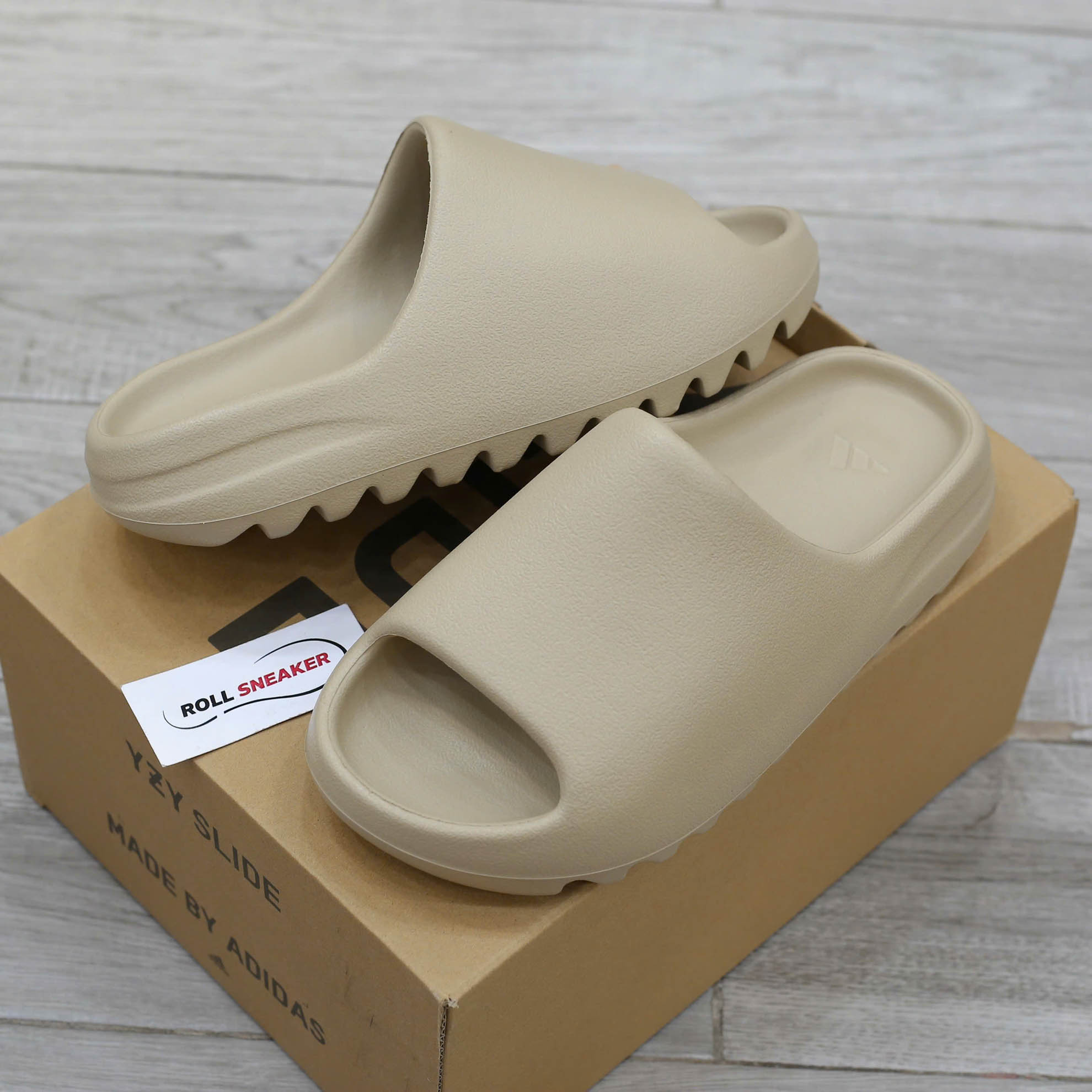 Dép Adidas Yeezy Slide ‘Pure’ ( 2022 vân Nhám )