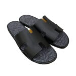 Dép Hermes Izmir Da Trơn Đen Lót Đế họa tiết iconic chữ H