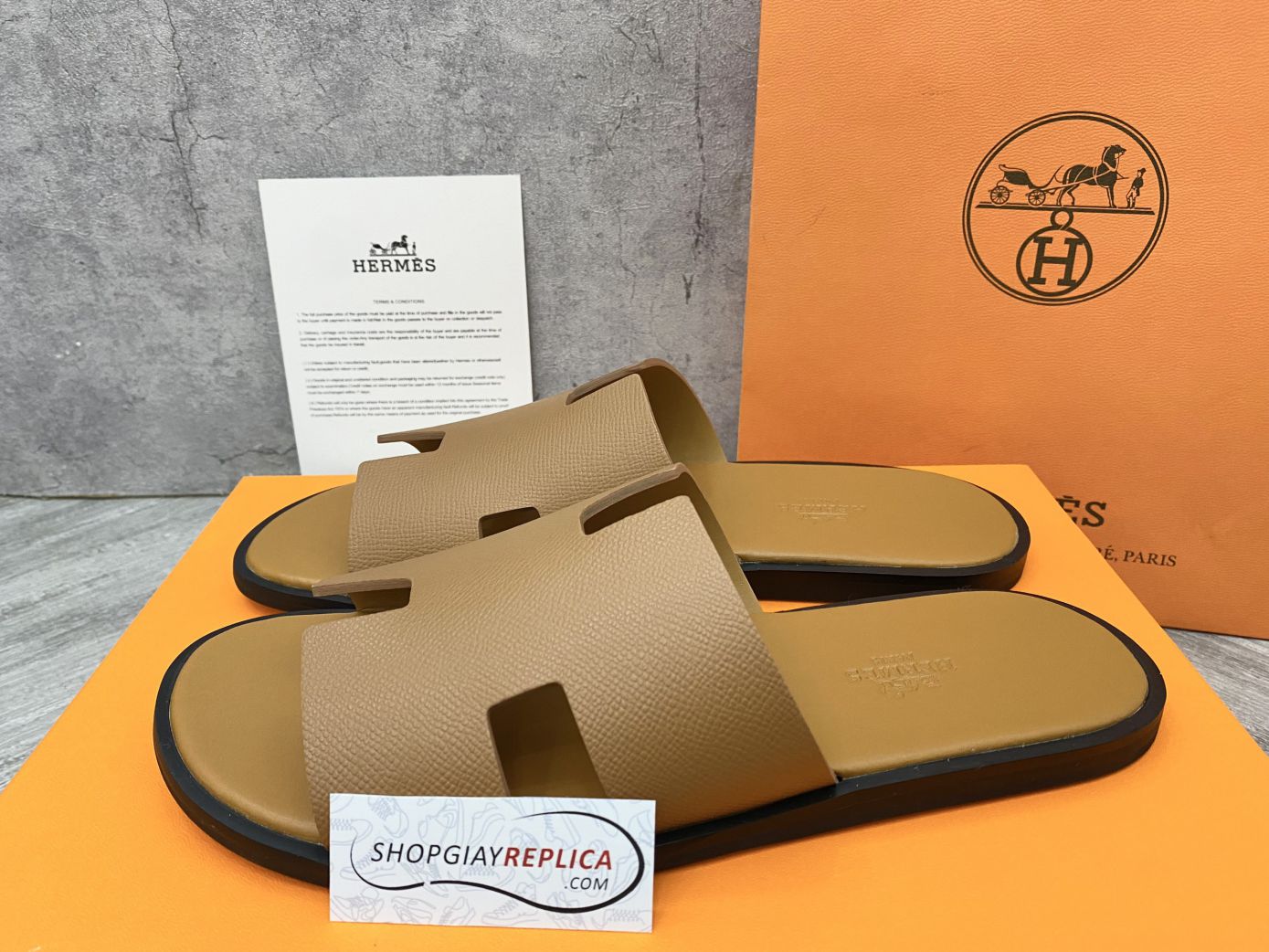 Dép Hermes nam Da Taiga (Sần) Full Nâu Brown Siêu Cấp viền đen