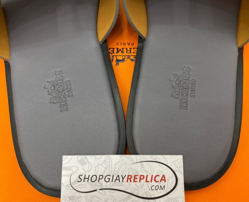 Dép Hermes Izmir Da Epsom (Sần) Xám Đế Viền Đen