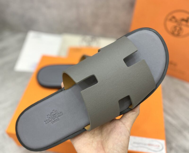 Dép Hermes Izmir Da Epsom (Sần) Xám Đế Viền Đen