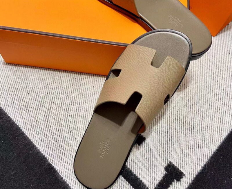 Dép Hermes Nam Da Epsom (Sần) Màu Rêu Like Auth