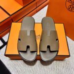 Dép Hermes Nam Da Epsom (Sần) Màu Rêu Like Auth