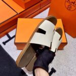 Dép Hermes Izmir da Epsom (Sần) Màu Trắng đế Nâu Like Auth