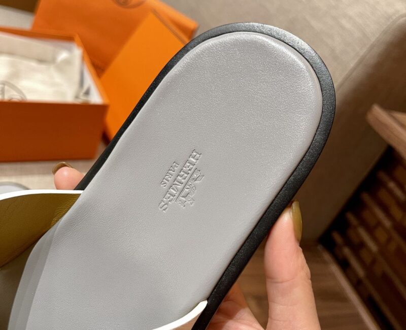 Dép Hermes Izmir da Epsom Trắng Đế Xám like auth