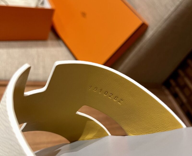 Dép Hermes Izmir da Epsom Trắng Đế Xám