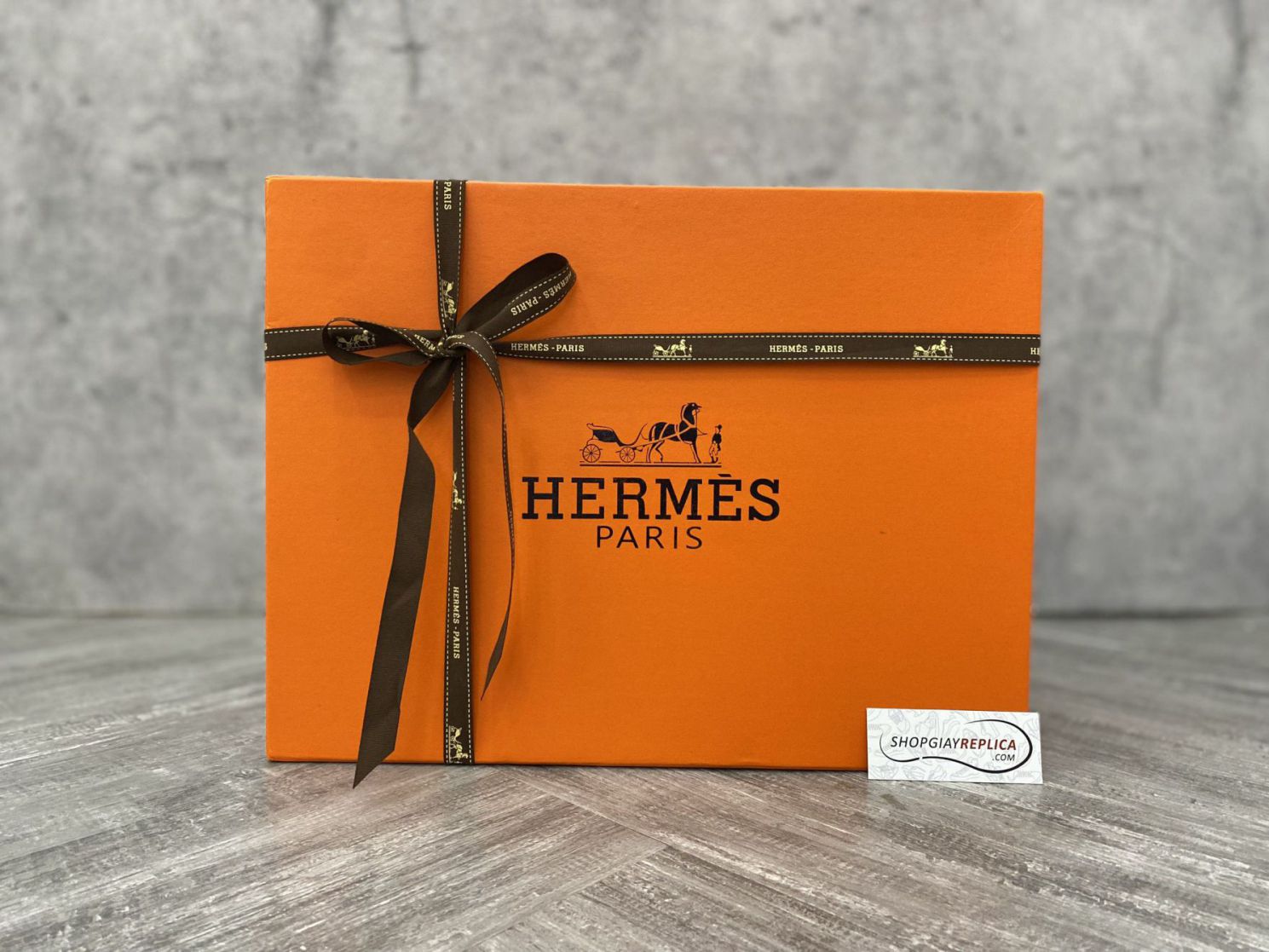 Dép Hermes Nam da Lộn 2 Màu (Bicolor) Xanh Vàng Like Auth Đế Gỗ