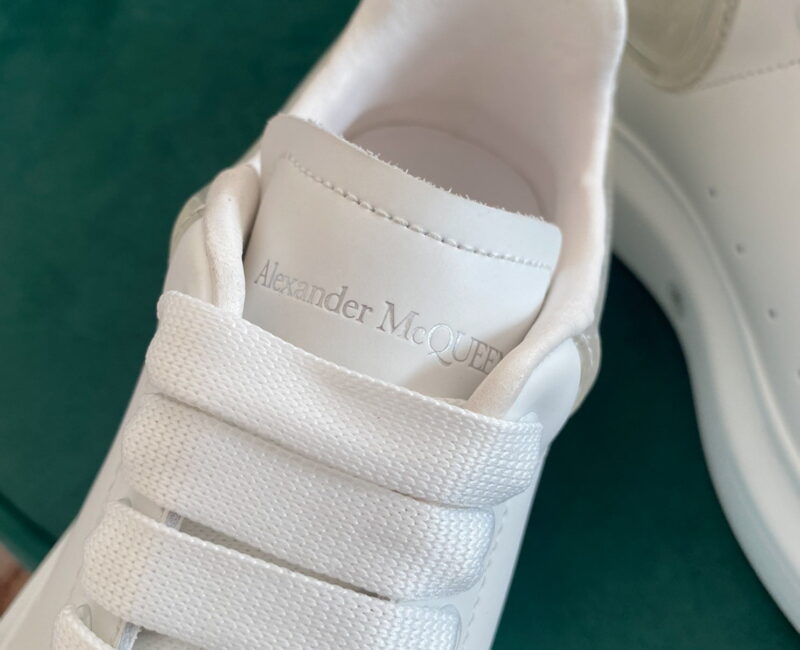 Giày Alexander Mcqueen Gót Trắng Trong