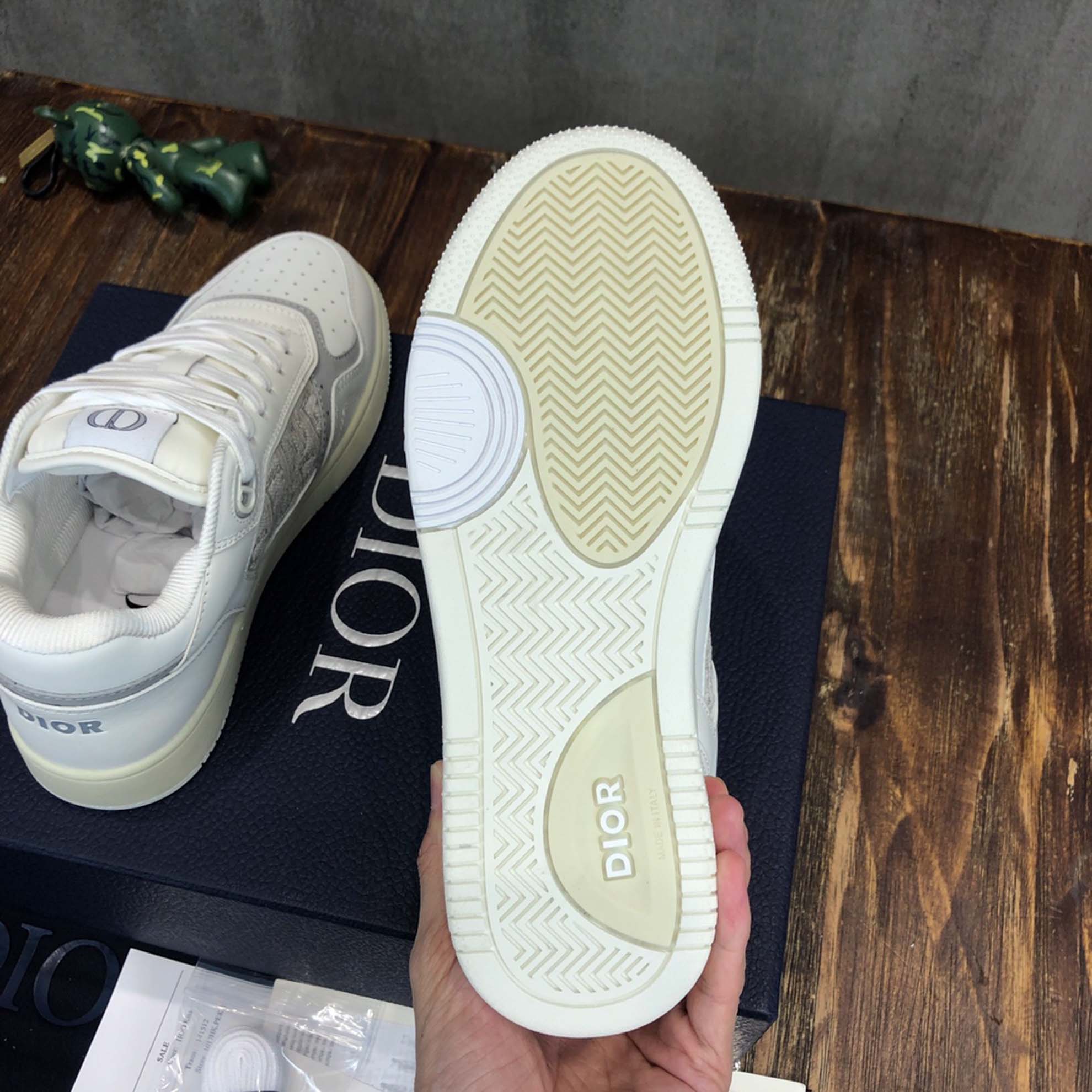 Giày Dior B27 White họa tiết vải Off-White Dior Oblique Jacquard Like Auth