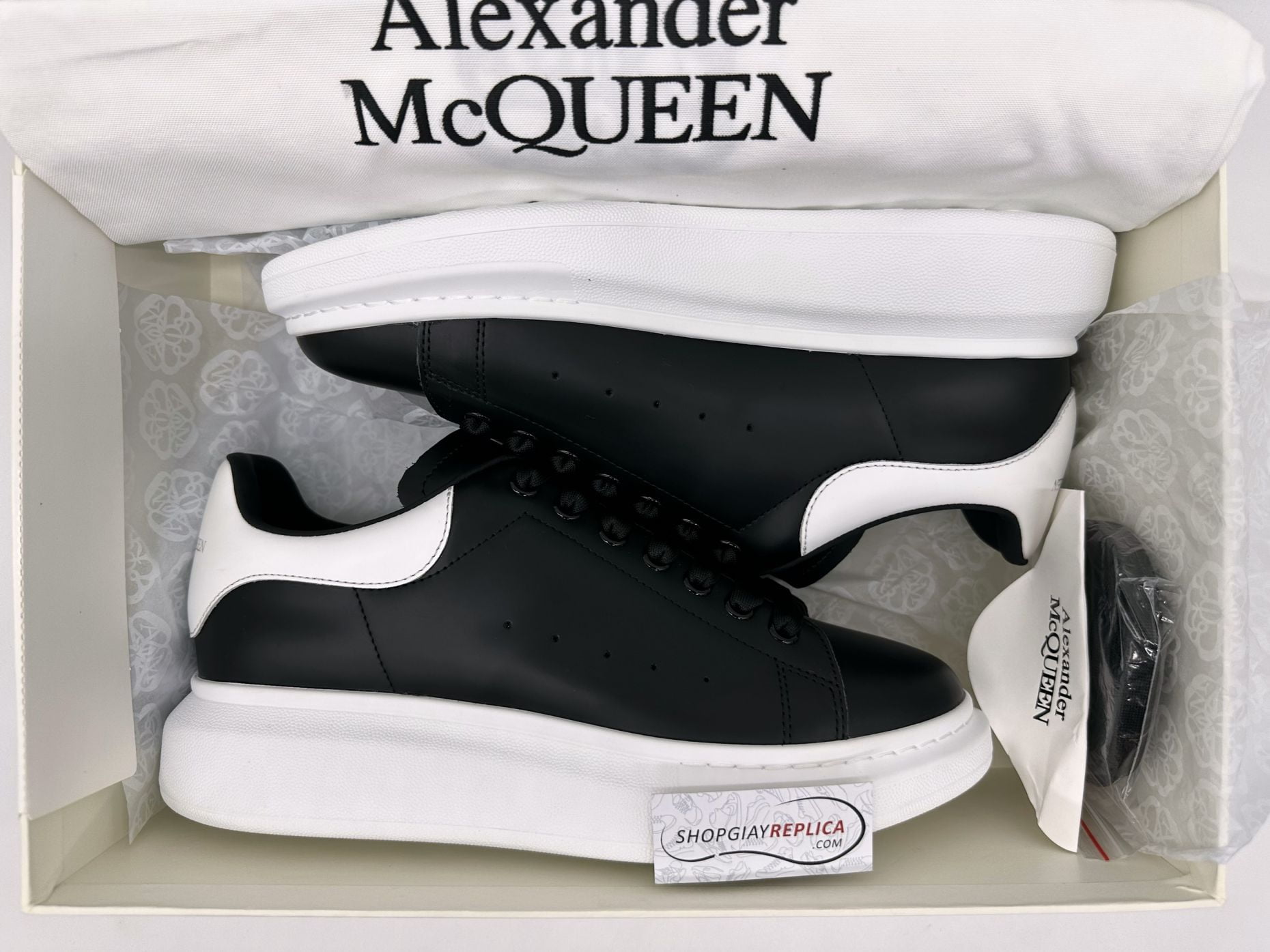 Giày Alexander McQueen Đen gót Trắng Like Auth