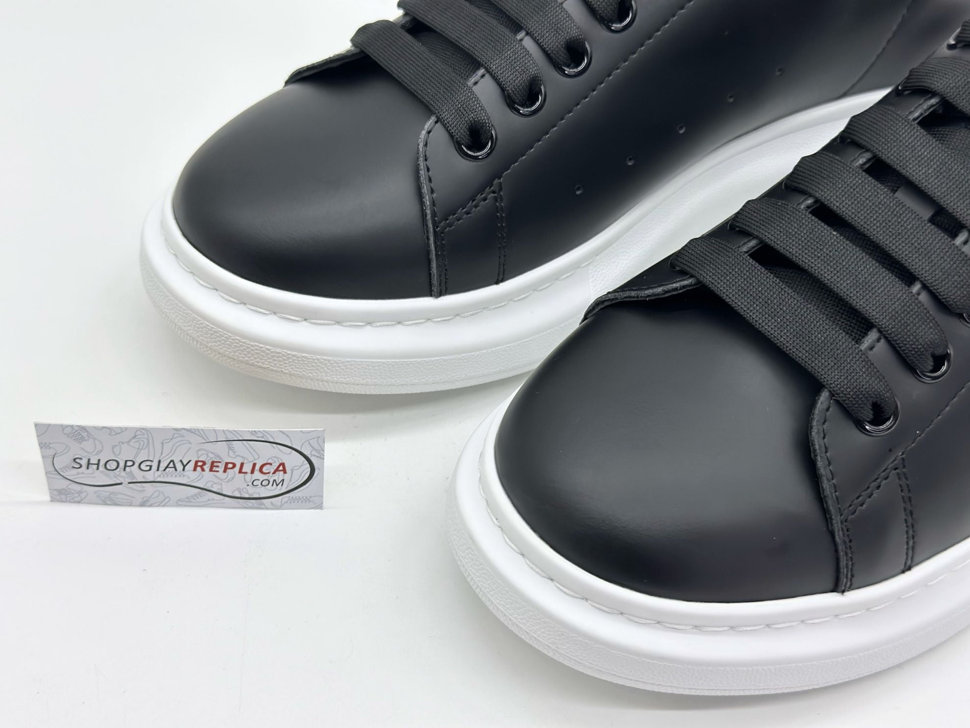 Giày Alexander McQueen Đen gót Trắng Like Auth