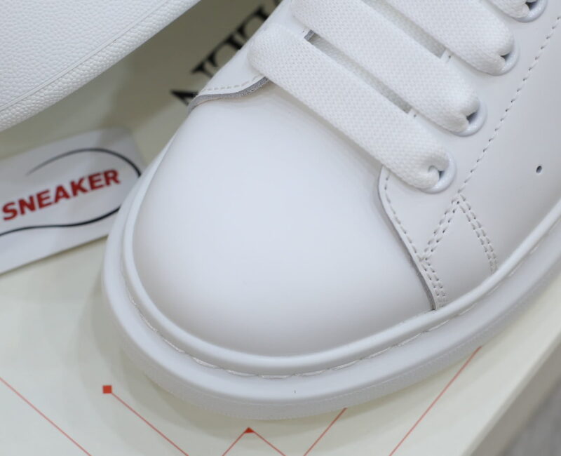 Giày Mcqueen All White Trắng Like Auth