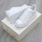 Giày Mcqueen Trắng Like Auth