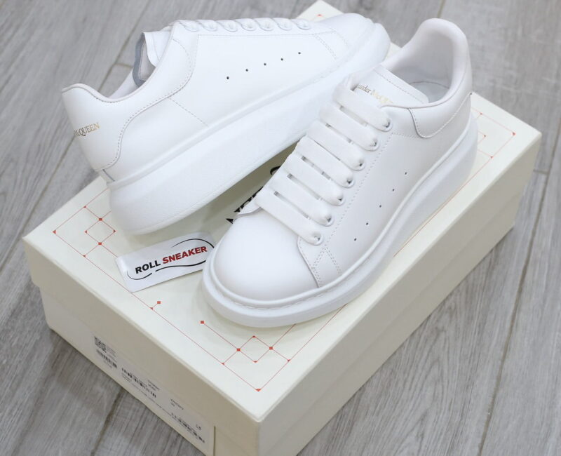 Giày Mcqueen All White Trắng Like Auth