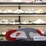 Giày Nike Air Jordan 4 Retro Bred Like Auth