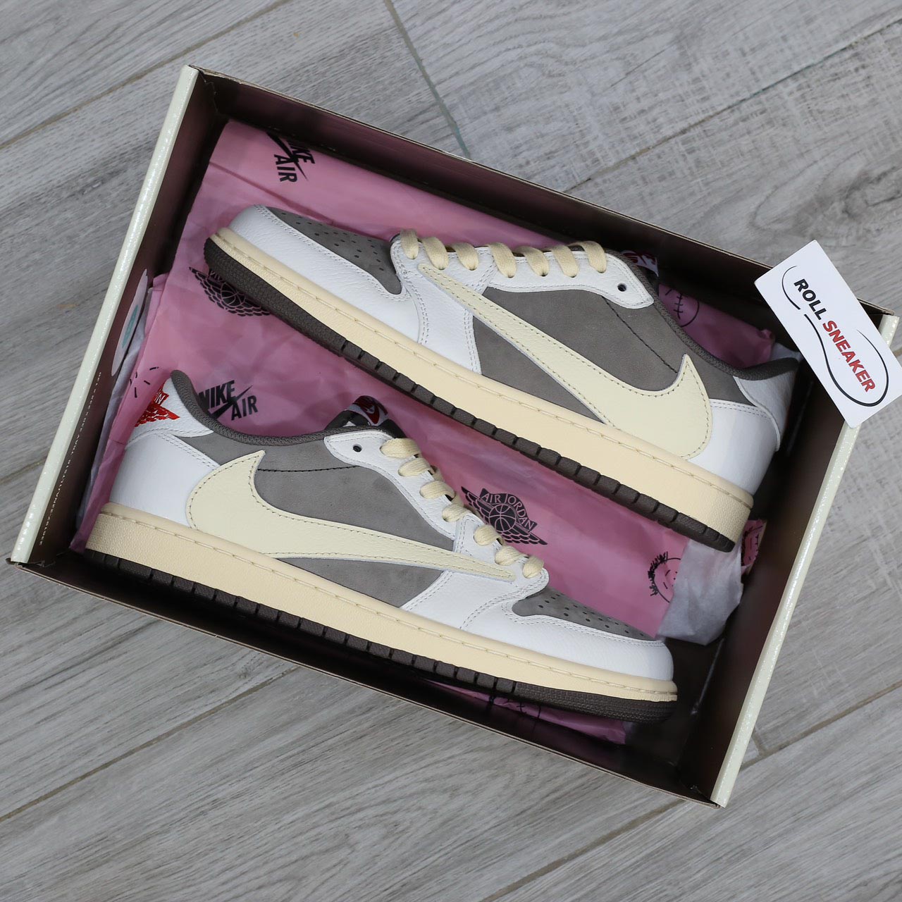 Onfeet Air Jordan 1 Low Travis Scott ‘Reverse Mocha’