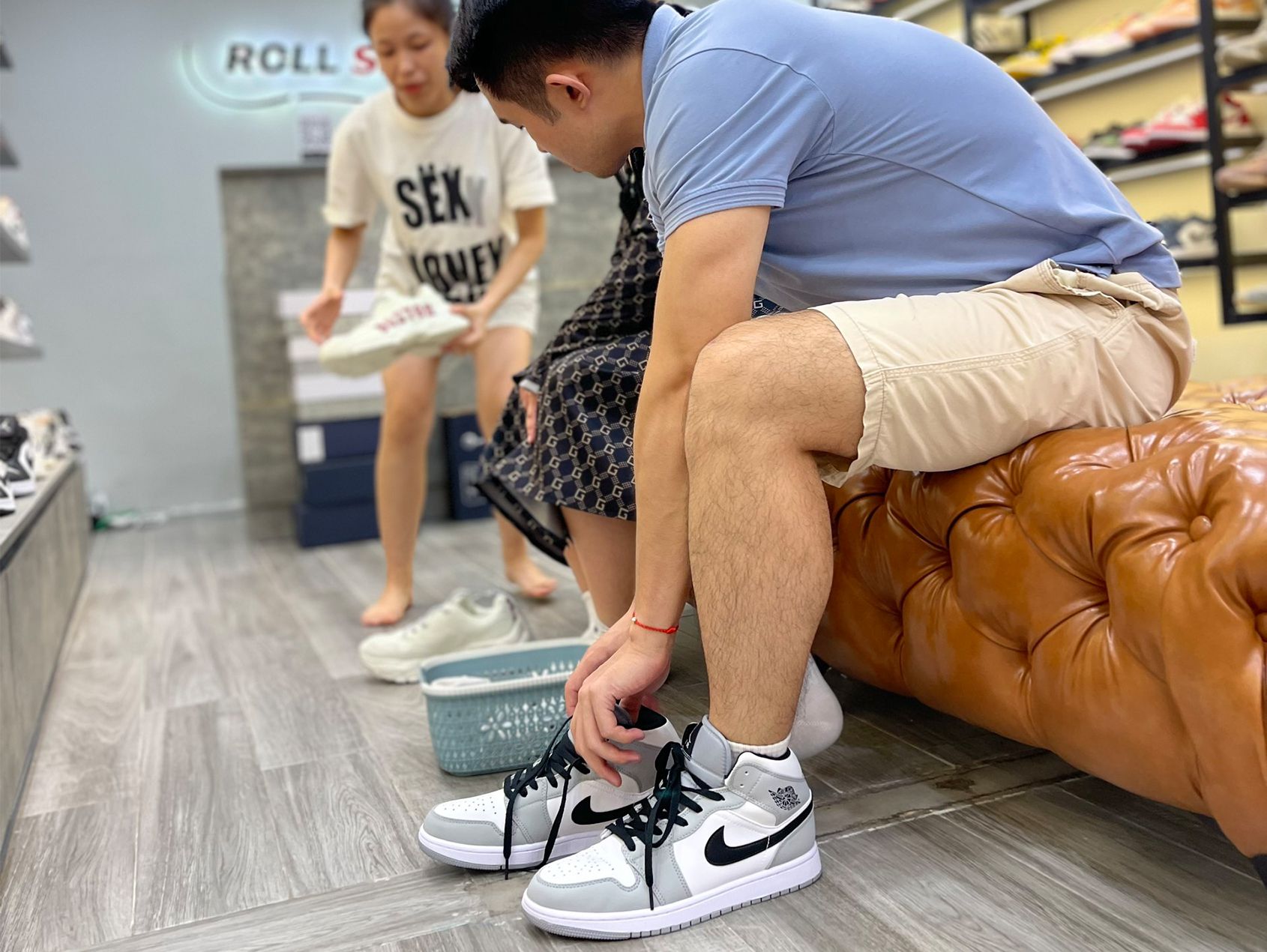 Onfeet Jordan 1 Mid Light Smoke Grey