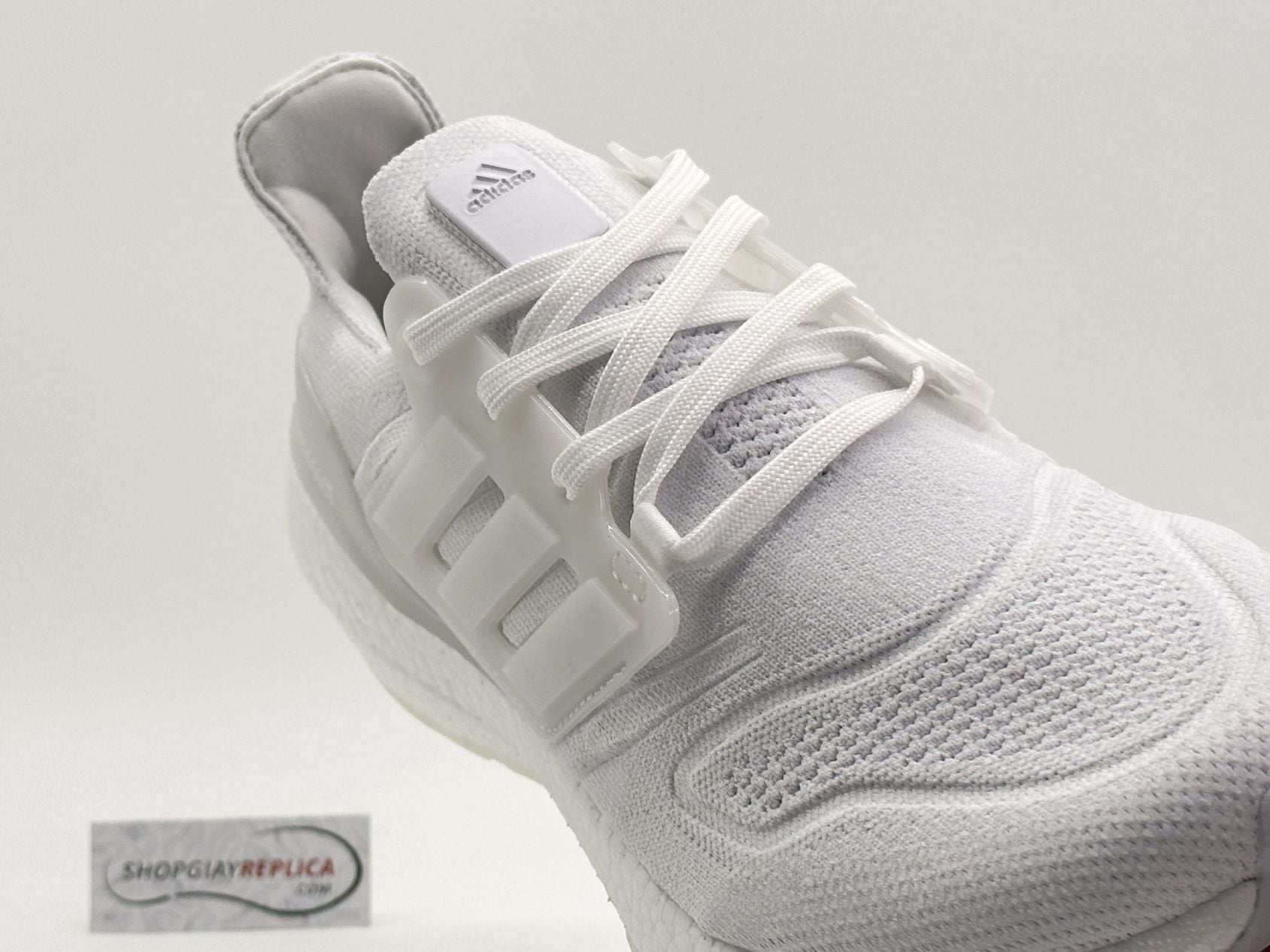 Giày Adidas UltraBoost 22 Triple White Like Auth