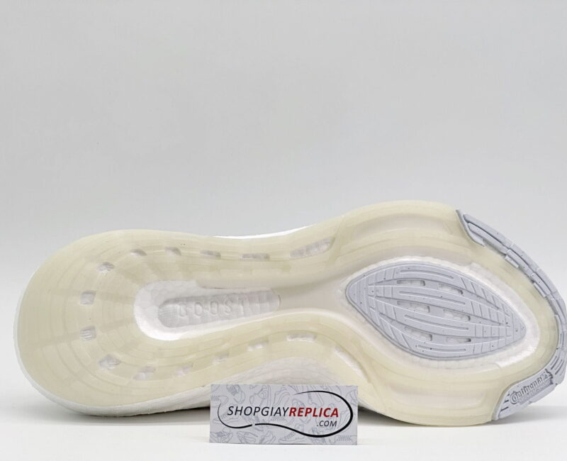 Giày Adidas UltraBoost 22 Triple White Like Auth