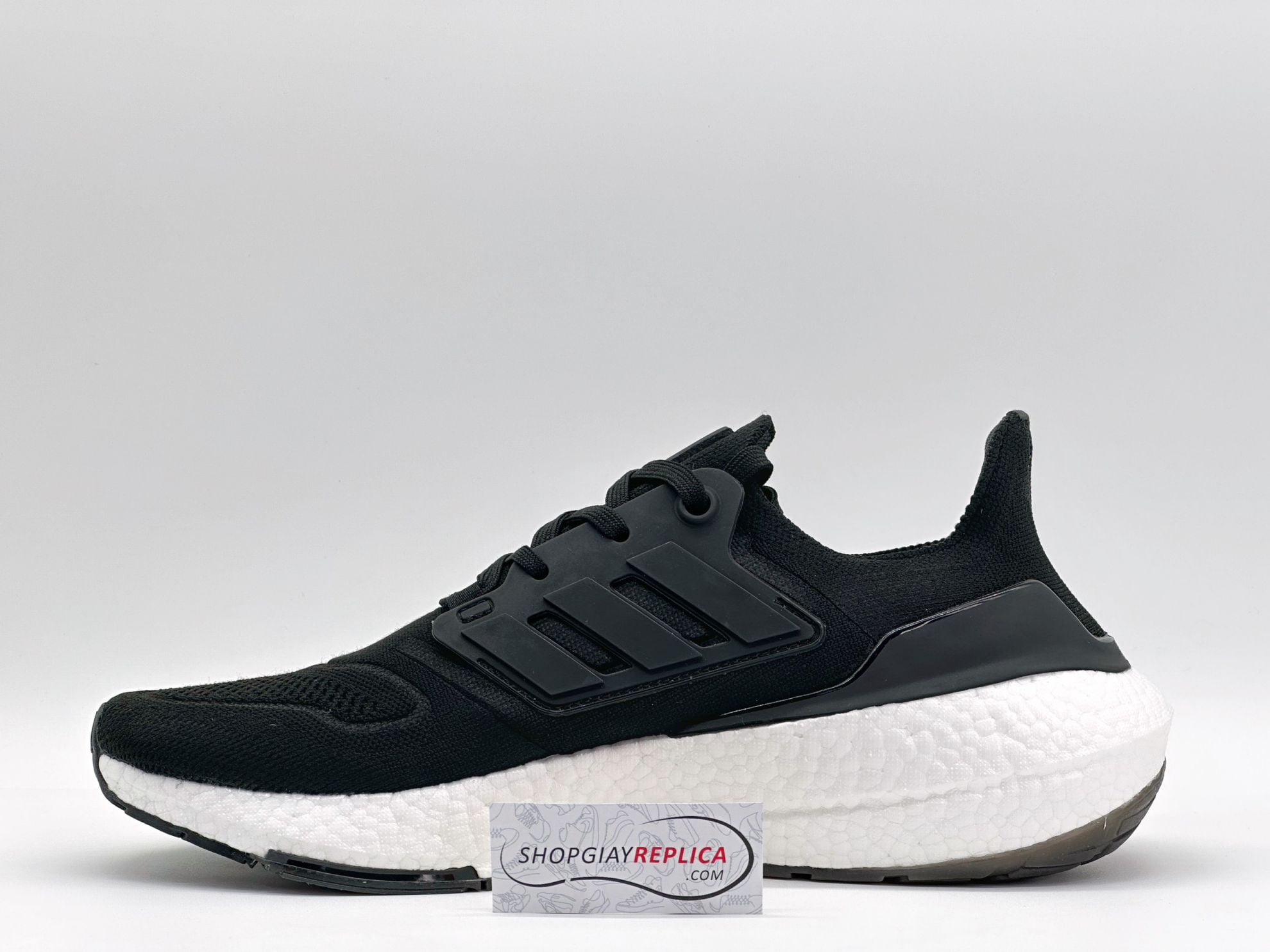 Giày Adidas UltraBoost 22 Core Black White Like Auth