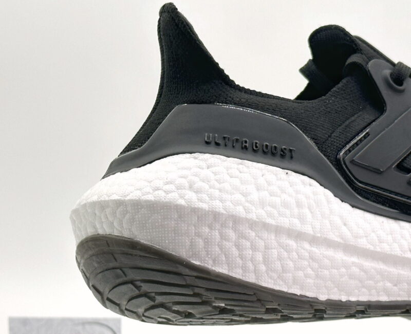 Giày Adidas UltraBoost 22 Core Black White Like Auth