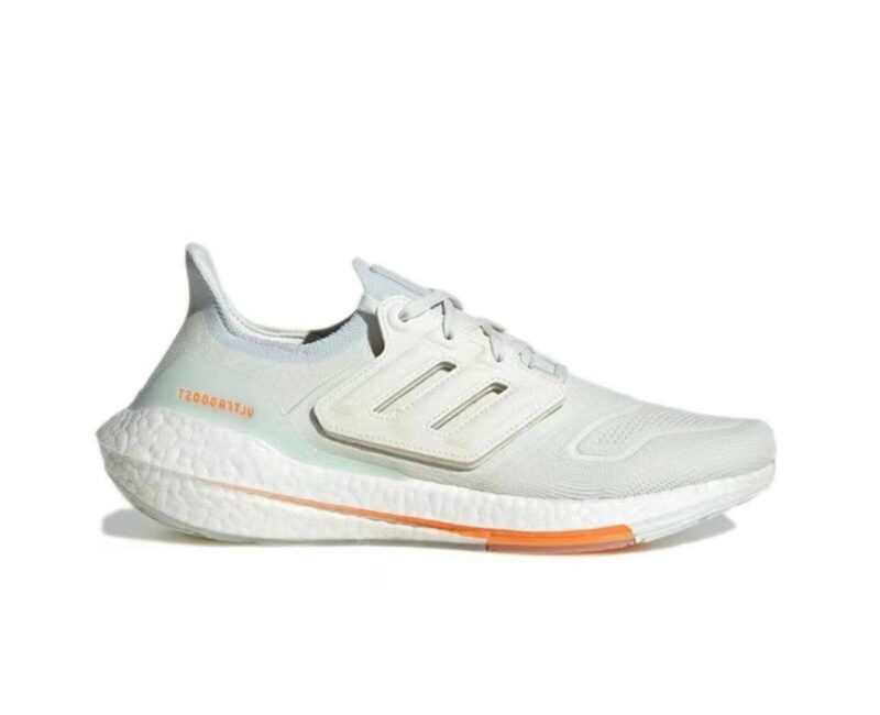 Giày Adidas UltraBoost 22 White Blue Tint