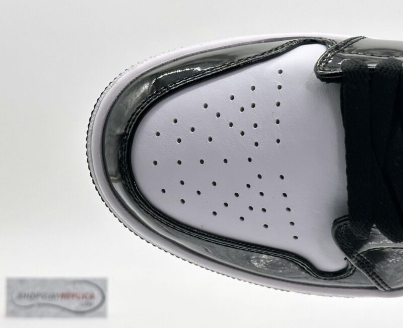 Giày Nike Air Jordan 1 Mid ‘Carbon Fiber’ Like Auth