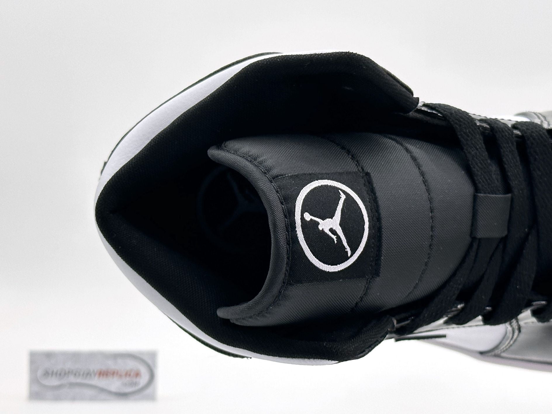 Giày Nike Air Jordan 1 Mid ‘Carbon Fiber’ Like Auth