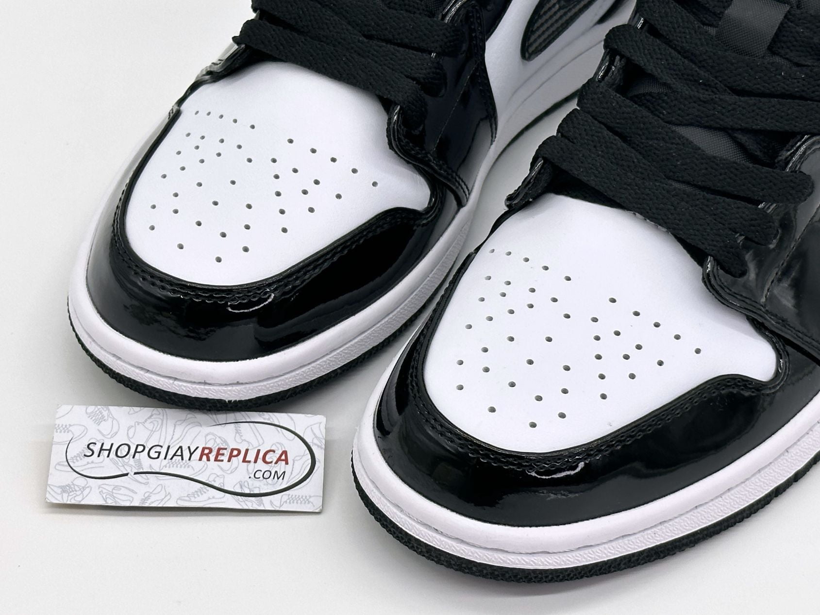 Giày Nike Air Jordan 1 Mid ‘Carbon Fiber’ Like Auth