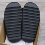 Dép Adidas Yeezy Slide ‘Onyx Black’ ( 2022 vân Nhám )