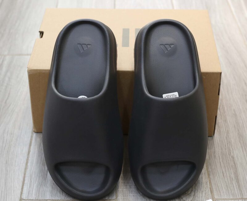 Dép Adidas Yeezy Slide ‘Onyx Black’ ( 2022 vân Nhám )