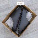 Dép Adidas Yeezy Slide ‘Onyx Black’ ( 2022 vân Nhám )