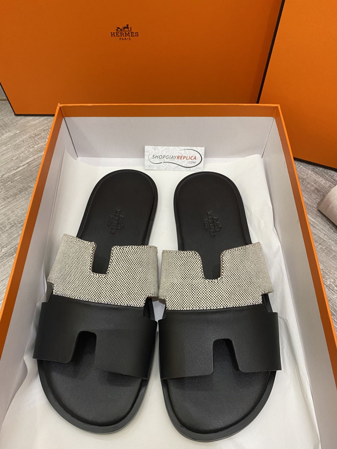 Dép Hermes Nam Canvas Bicolor Trắng Đen