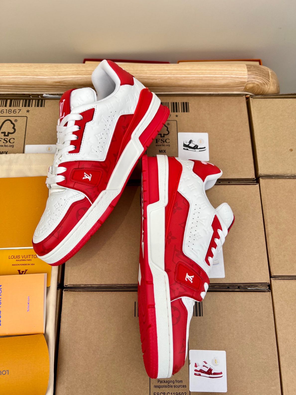 Giày Louis Vuitton Lv Trainer #54 Signature Red Like Auth