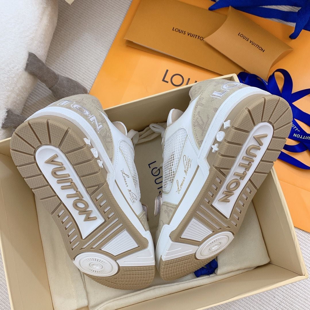 Giày Louis Vuitton Lv Trainer Monogram Beige quai Velcro Like Auth