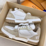 Giày Louis Vuitton Lv Trainer Monogram Beige quai Velcro Like Auth