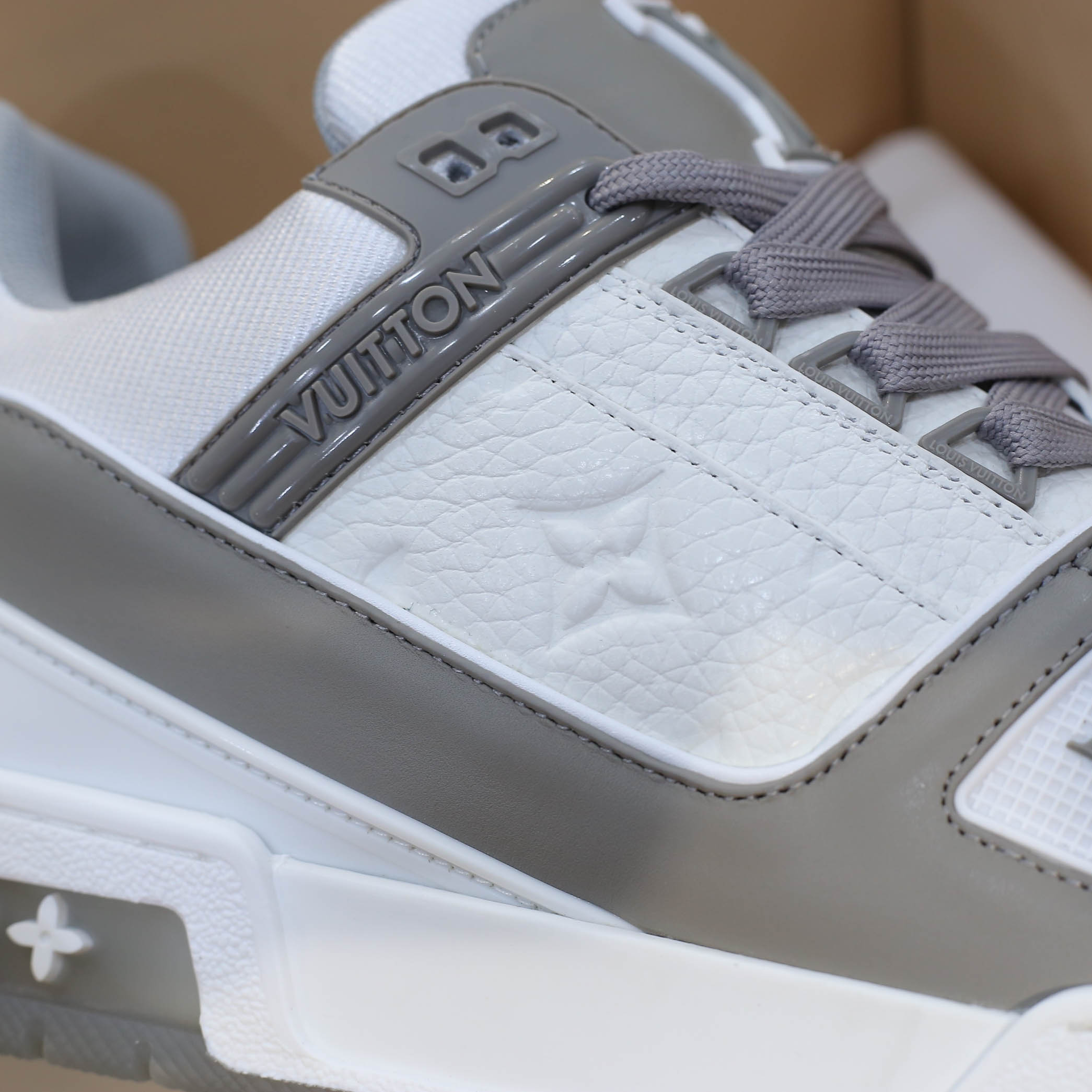 Giày Louis Vuitton Lv Trainer Monogram Grey Đế Nâu Like Auth