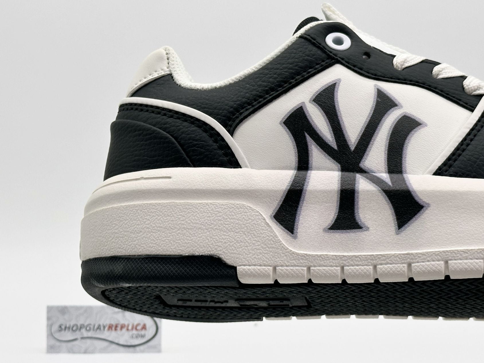 Giày MLB Chunky Liner Piano Black New York Yankees Like Auth