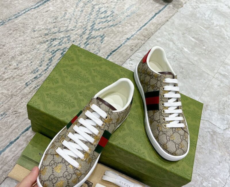 Giày Gucci Ace GG Supreme Canvas with Bees Like Auth
