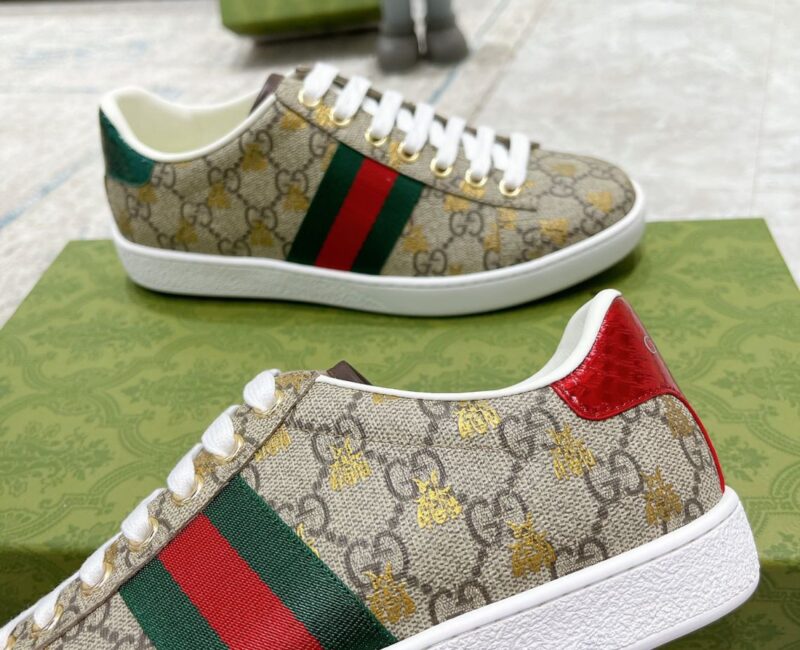 Giày Gucci Ace GG Supreme Canvas with Bees Like Auth