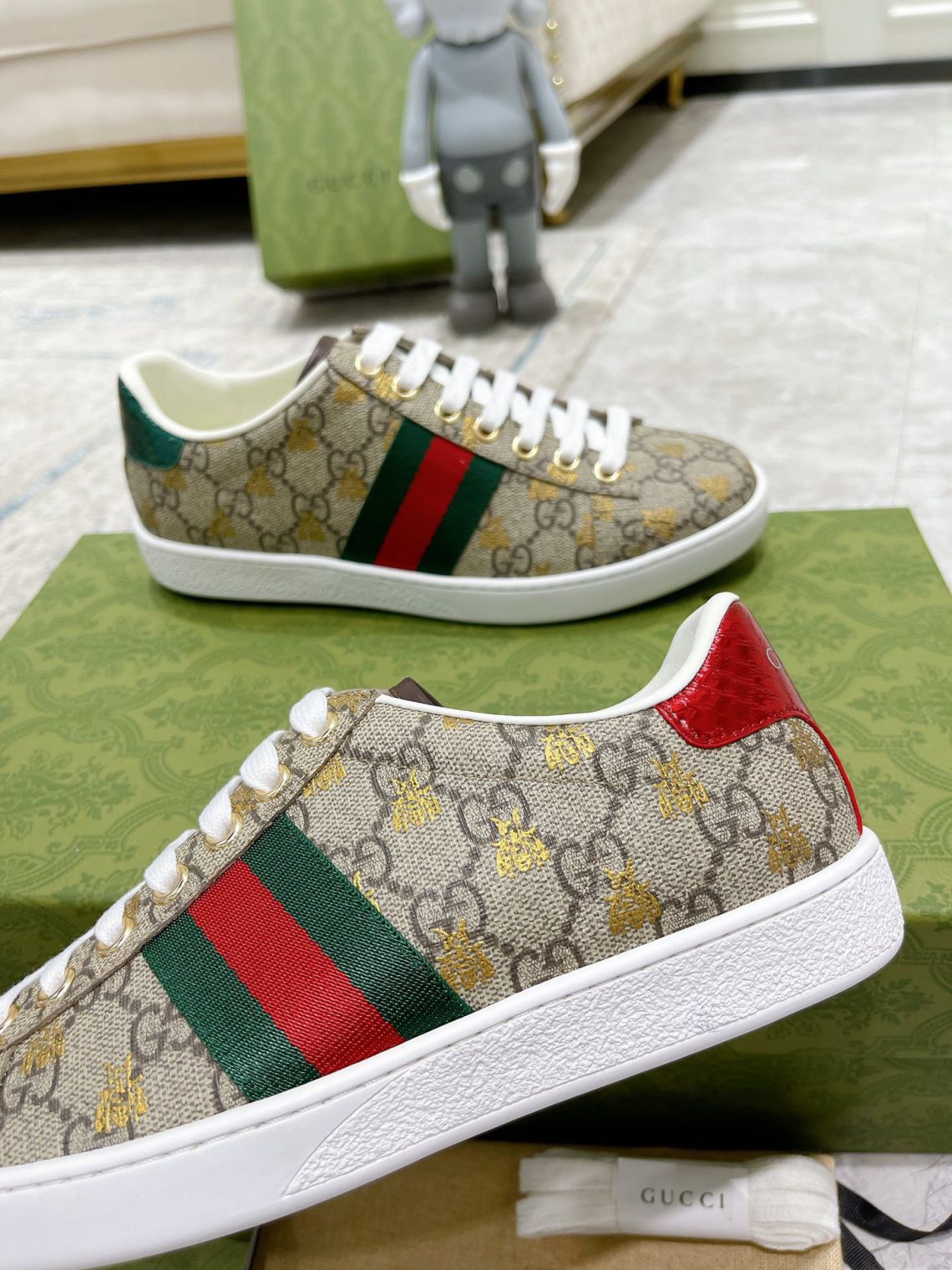 Giày Gucci Ace GG Supreme Canvas with Bees Like Auth