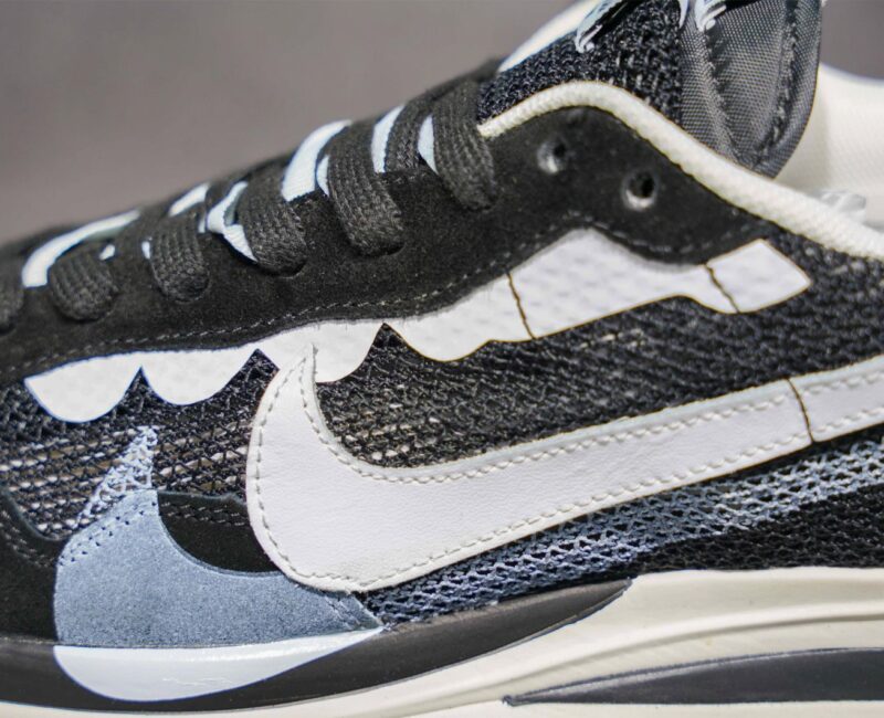 Giày Nike Sacai Vaporwaffle Black White Like Auth
