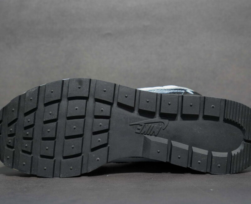 Giày Nike Sacai Vaporwaffle Black White Like Auth
